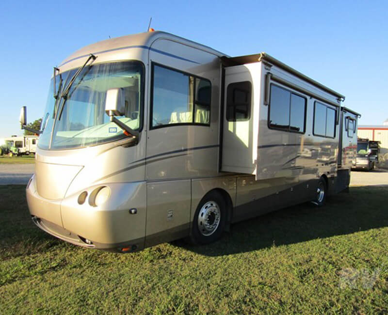 2004 FOREST RIVER TSUNAMI 3508WS