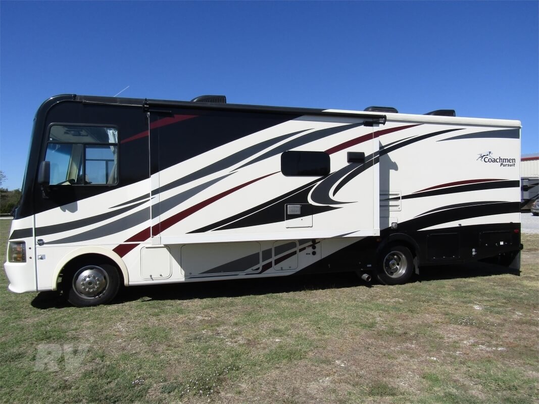 2017 COACHMEN PURSUIT 31SB