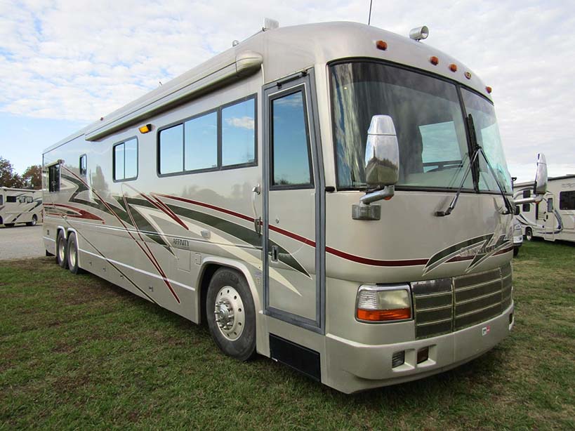 2001 COUNTRY COACH AFFINITY 420 BED & BREAKFAST