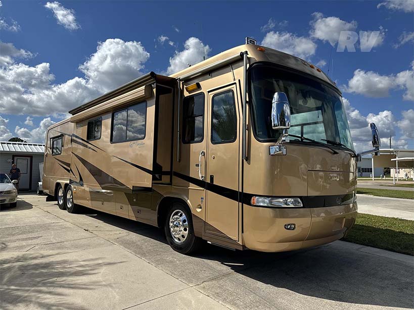2004 MONACO EXECUTIVE 40PBT