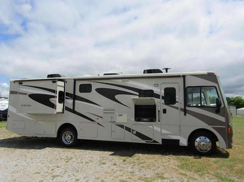 2015 WINNEBAGO VISTA 35F